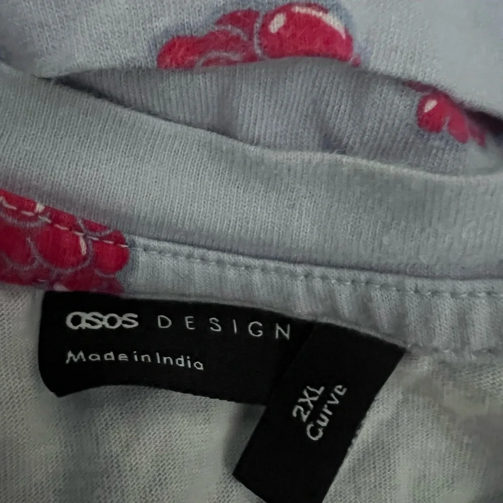 ASOS plus size Bow & Raspberry Print Pajama Set - - Picture 2 of 2